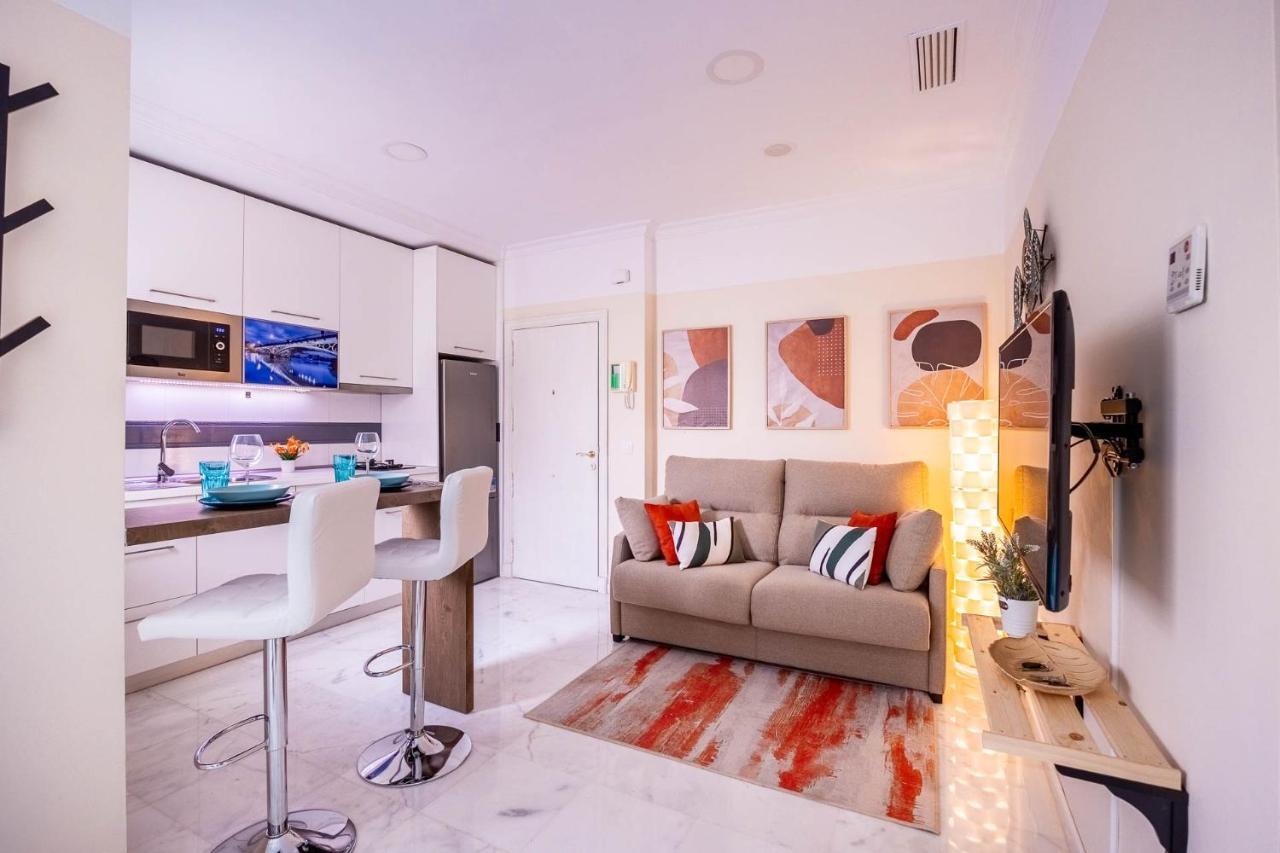 Slava Luxury Suite セビリア エクステリア 写真